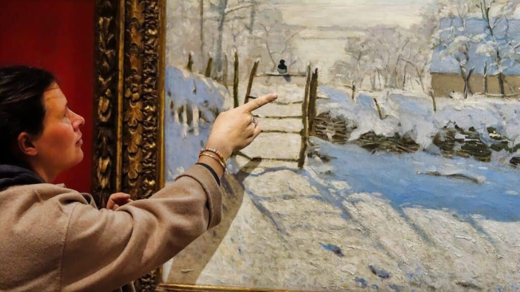 Flora Goldenberg Jewish Orsay Tour Private guide in Paris