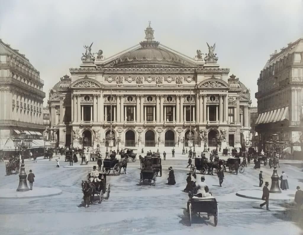 picture of Paris Opera house history